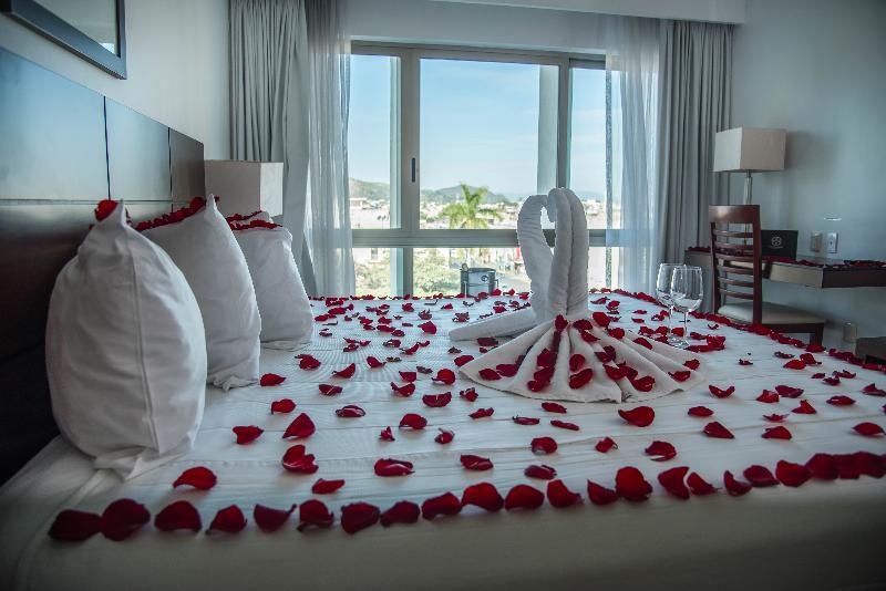 Hotel Fray Junipero Serra Тепик Экстерьер фото